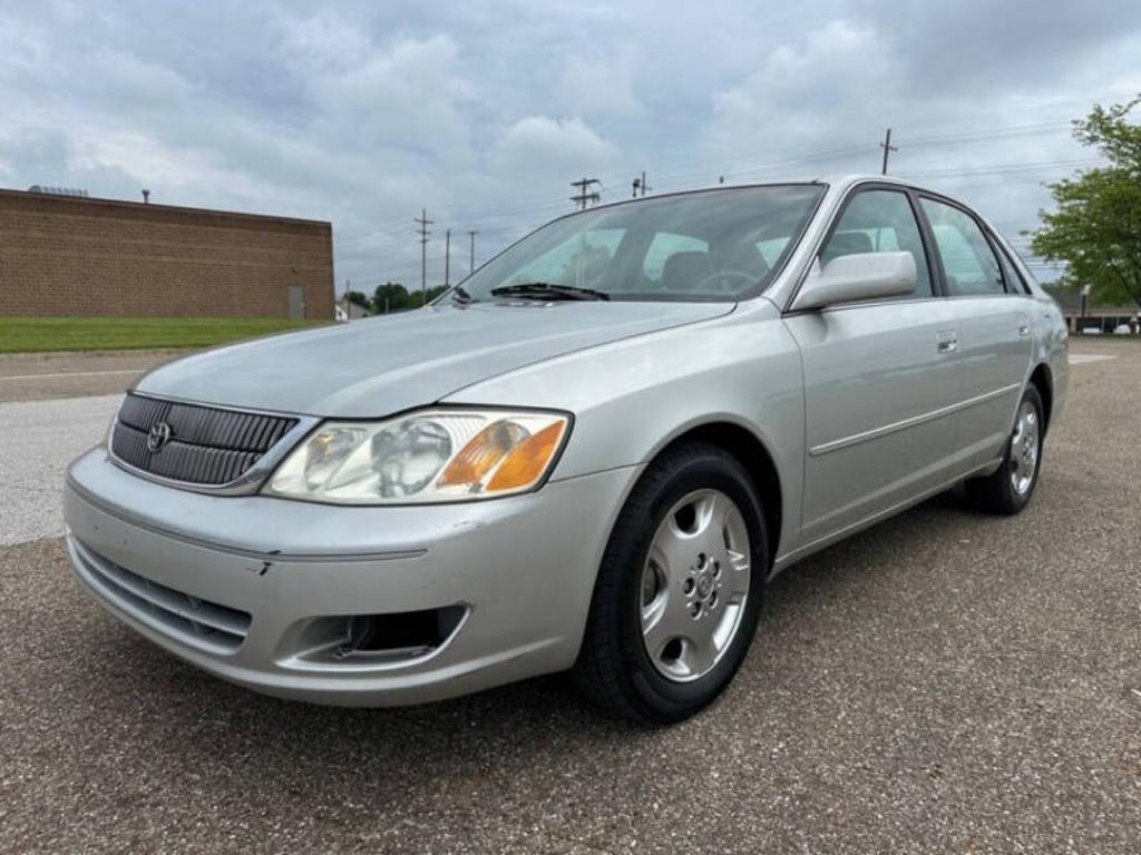 2003 Toyota Avalon XL photo