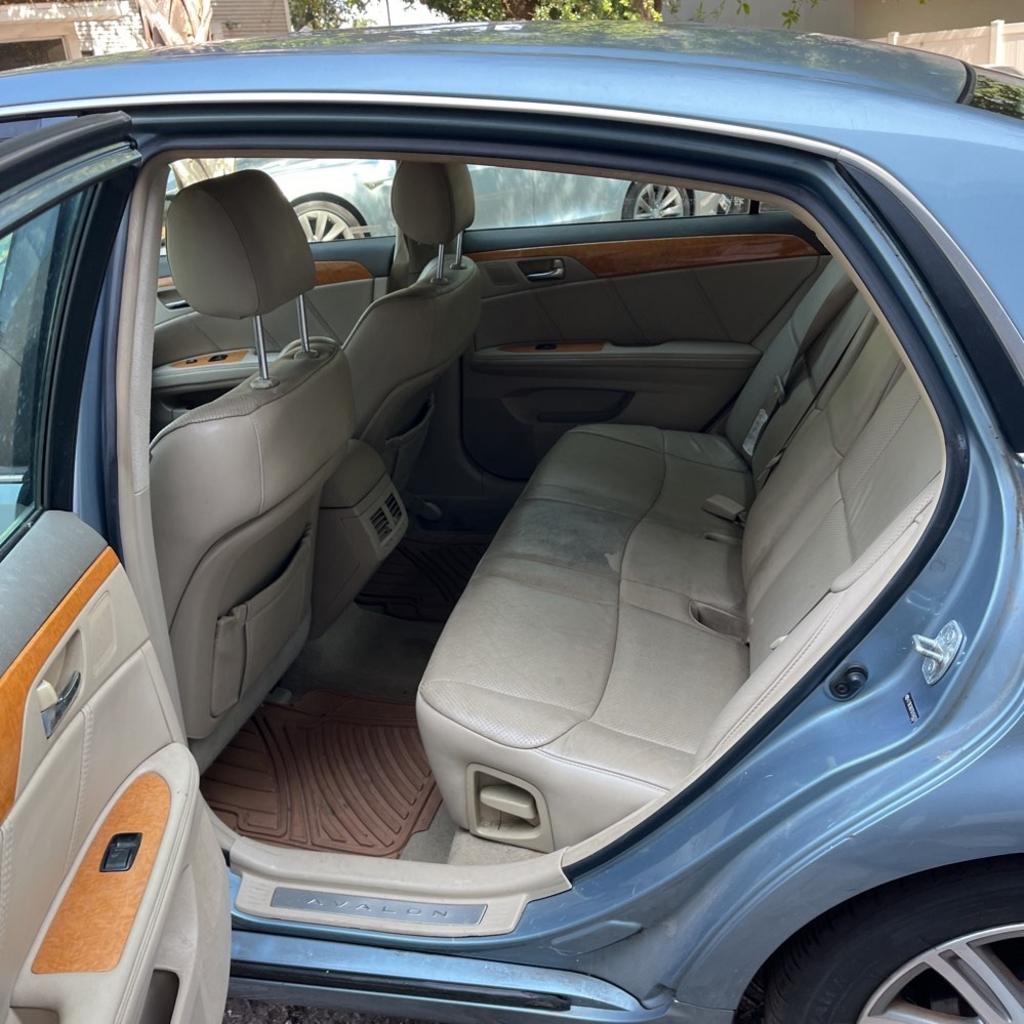 2006 Toyota Avalon XL photo