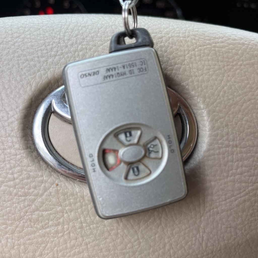 2006 Toyota Avalon XL photo