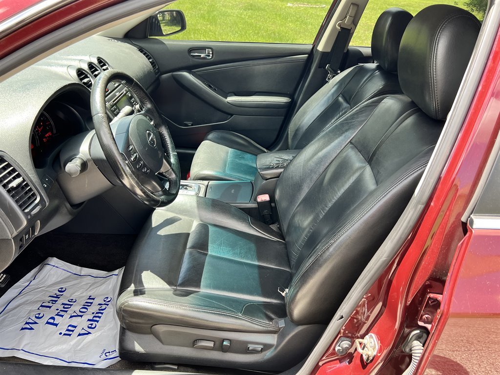 2010 Nissan Altima 2.5 photo
