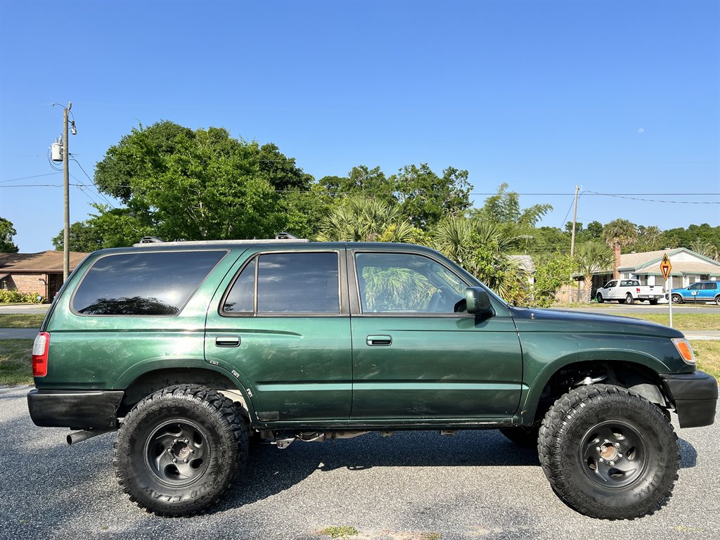 2000 Toyota 4Runner SR5 photo