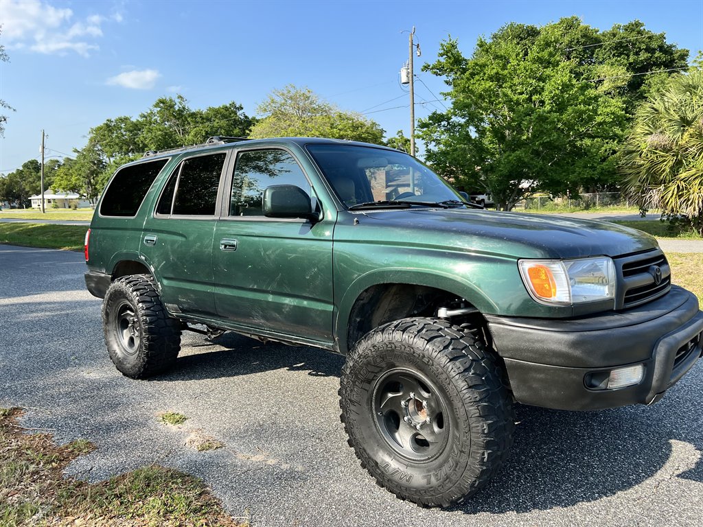 2000 Toyota 4Runner SR5 photo