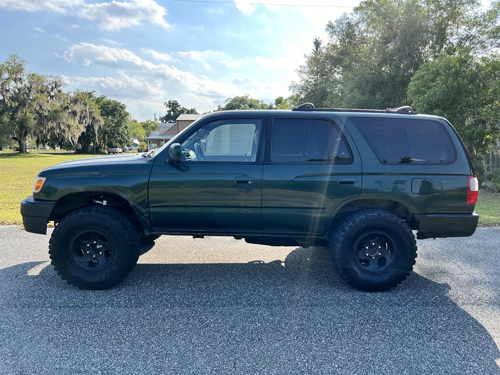 2000 Toyota 4Runner SR5 photo