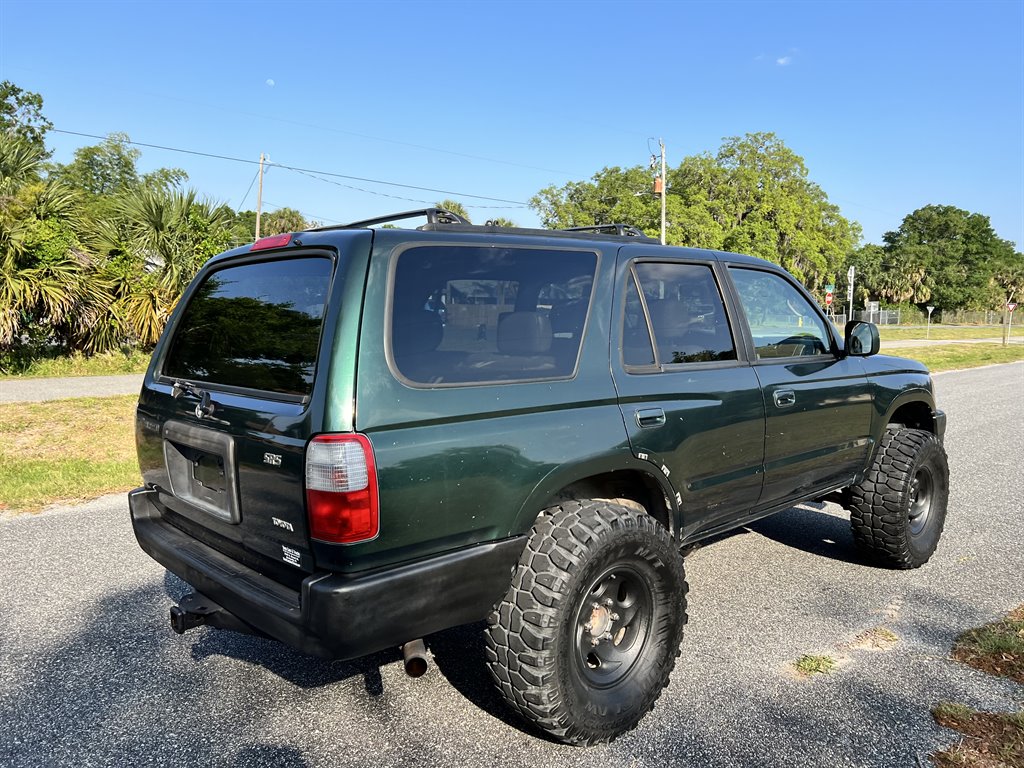 2000 Toyota 4Runner SR5 photo