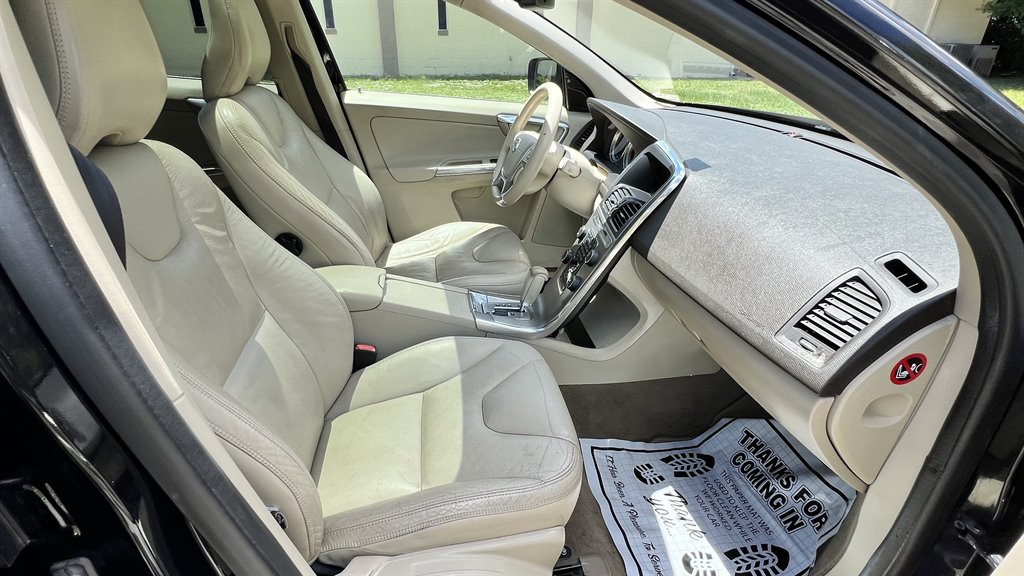 2012 Volvo XC60 3.2 photo
