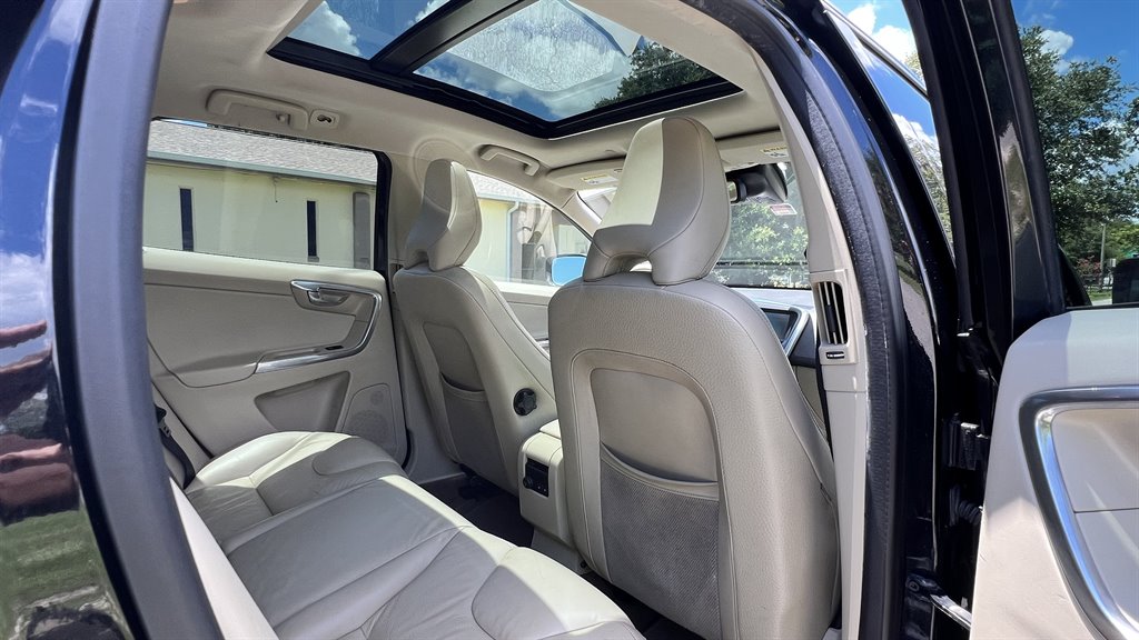 2012 Volvo XC60 3.2 photo