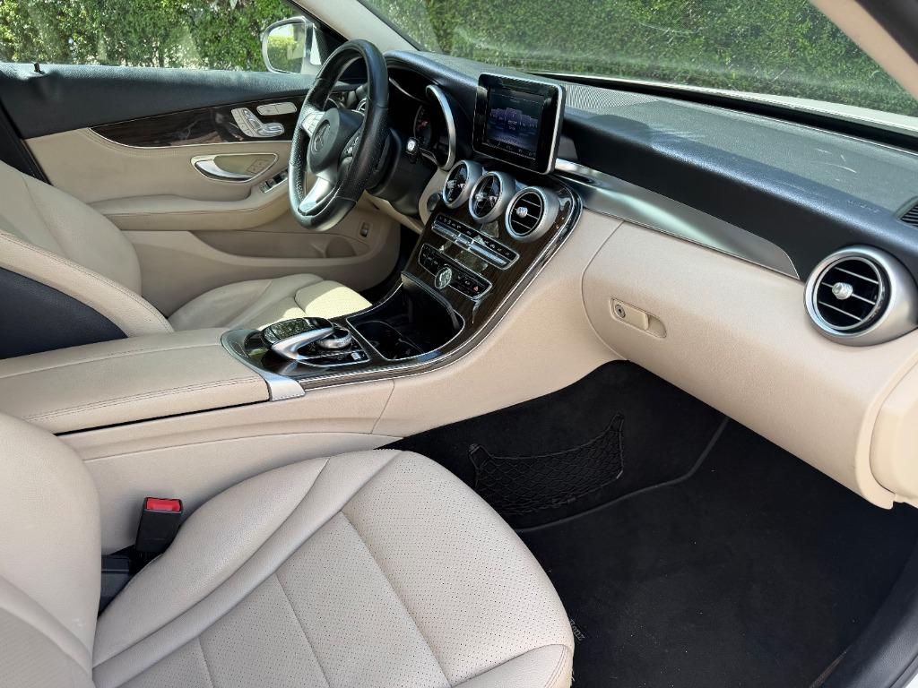 2015 Mercedes-Benz C-Class - $10,999
