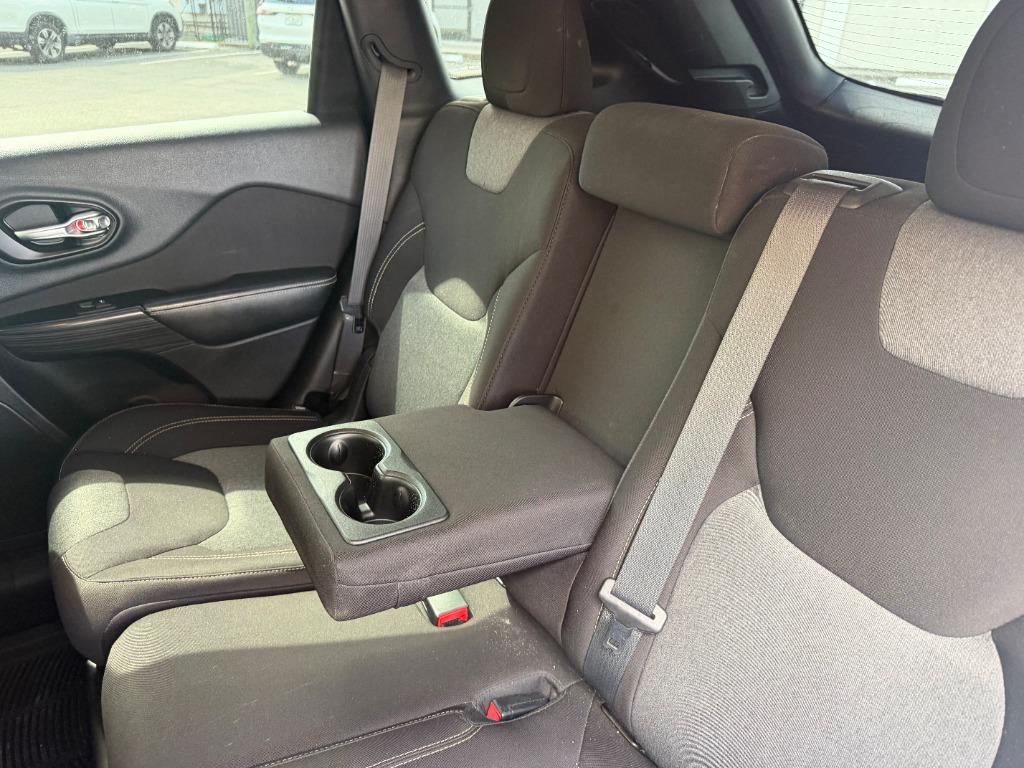 2014 Jeep Cherokee - $4,499