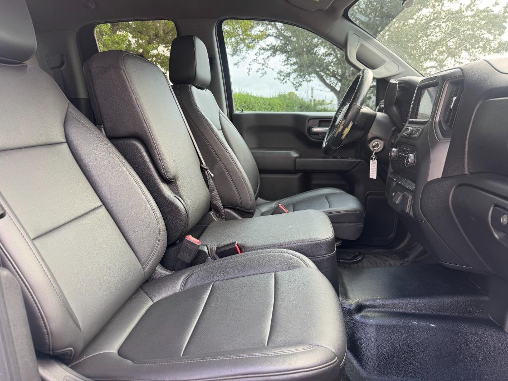 2020 Chevrolet Silverado 1500 - $20,300