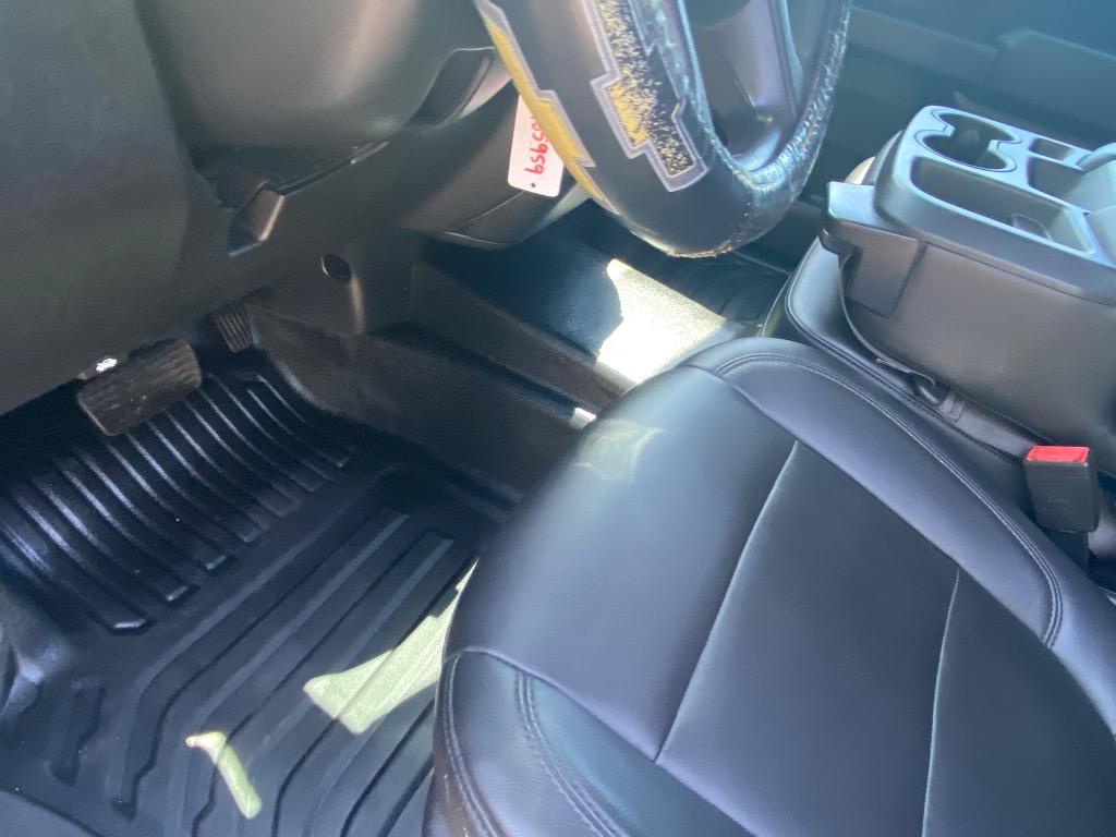 2020 Chevrolet Silverado 1500 - $20,300