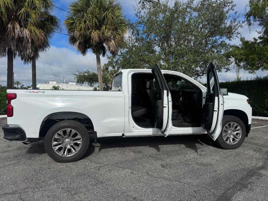 2020 Chevrolet Silverado 1500 - $20,300