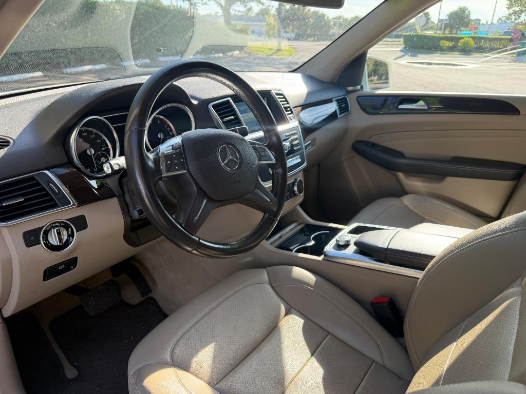 2014 Mercedes-Benz Ml-class - $9,999