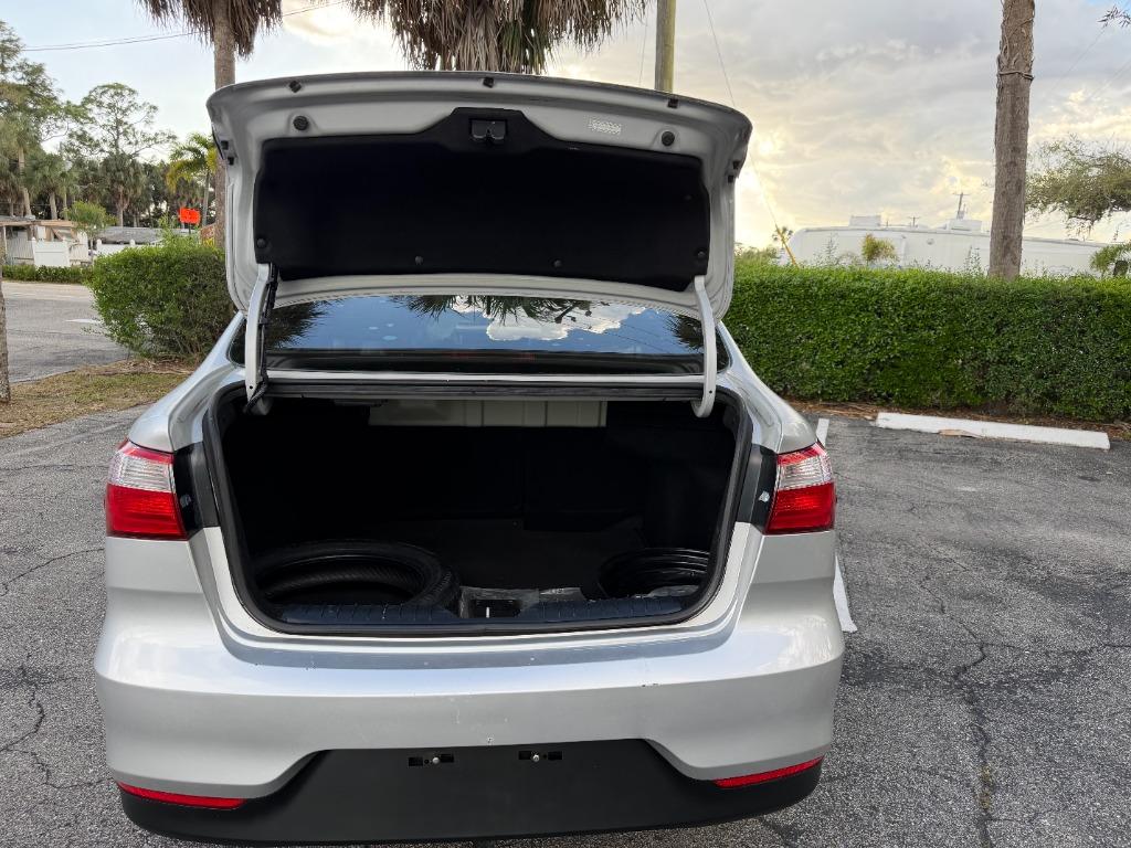 2016 Kia Rio - $5,999