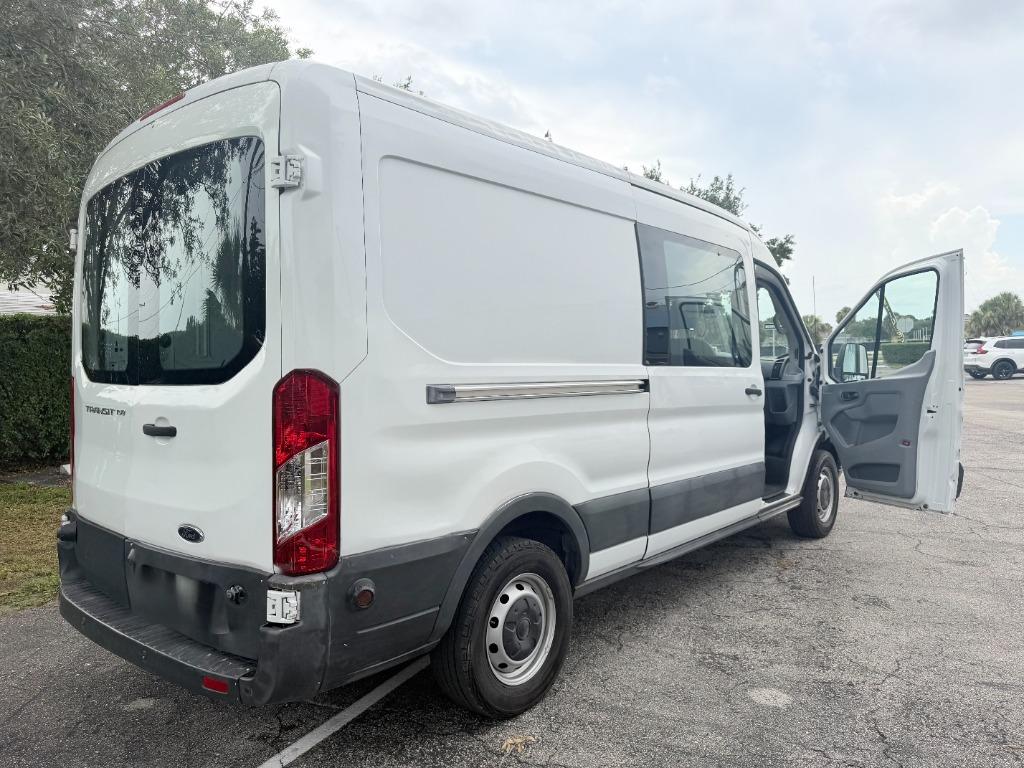 2015 Ford T150 Vans Medium Roof - $16,999