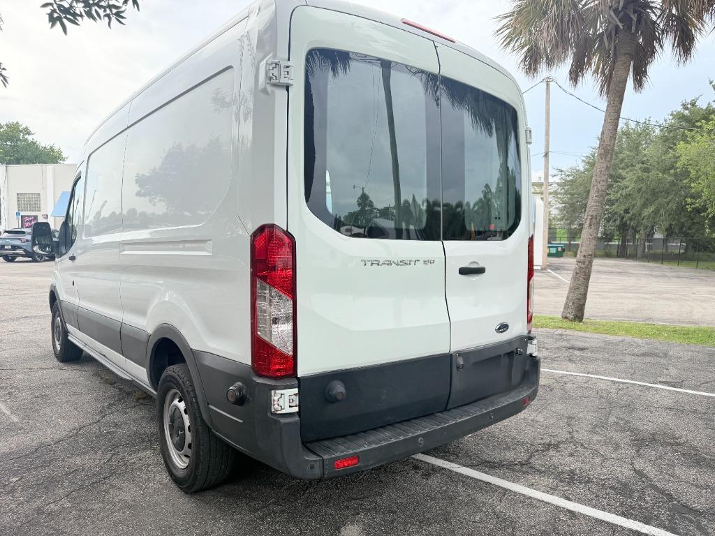 2015 Ford T150 Vans Medium Roof - $16,999