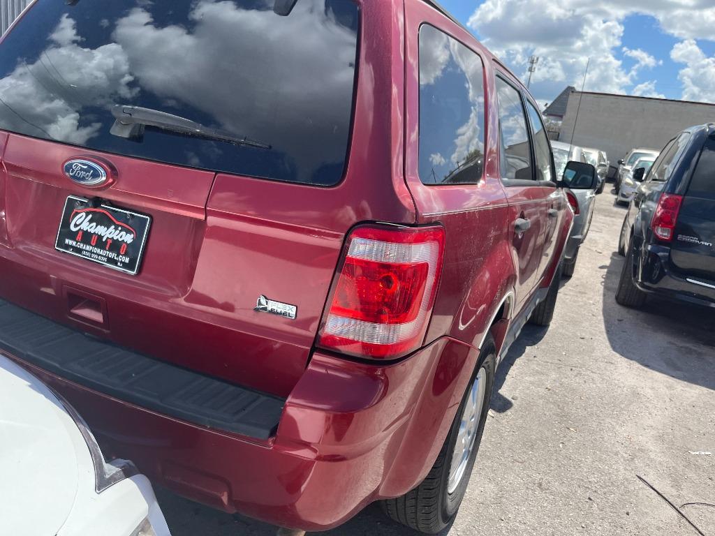 2010 Ford Escape - $1,950