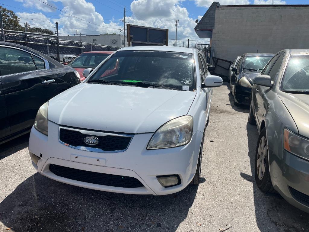 2010 Kia Rio - $2,350