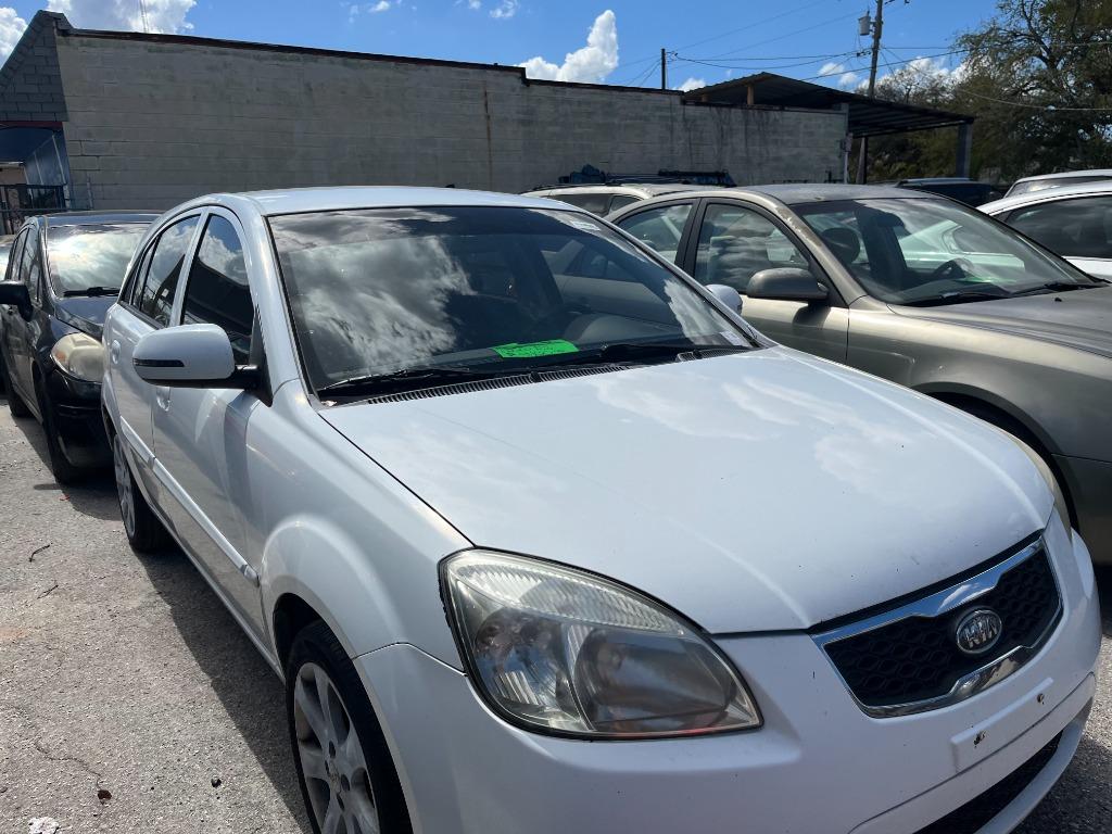2010 Kia Rio - $2,350