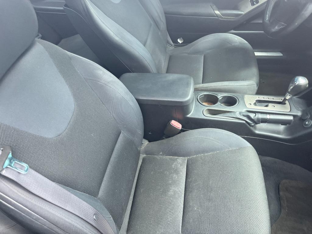 2009 Pontiac G6 - $2,750