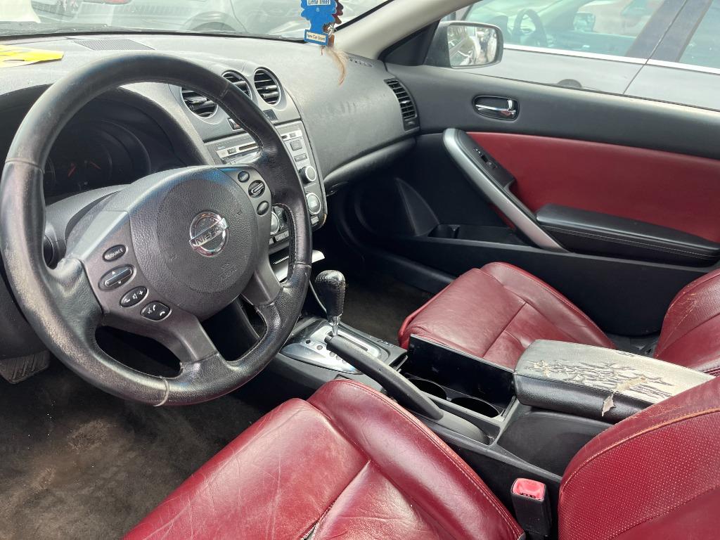 2011 Nissan Altima - $2,850