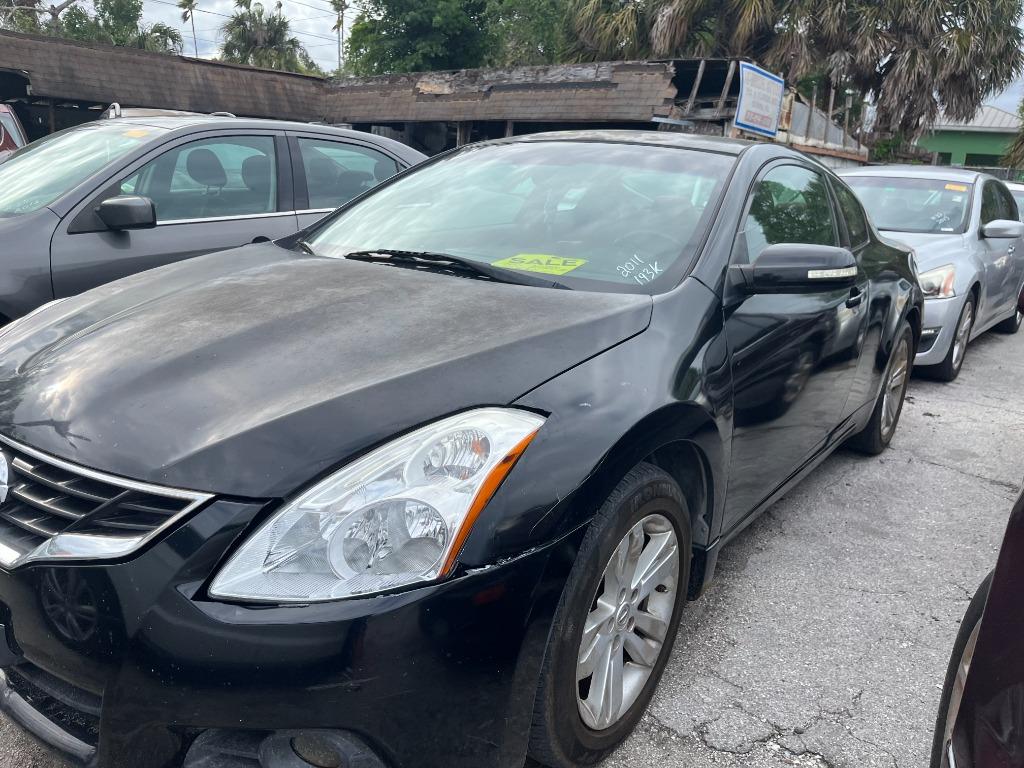 2011 Nissan Altima - $2,850