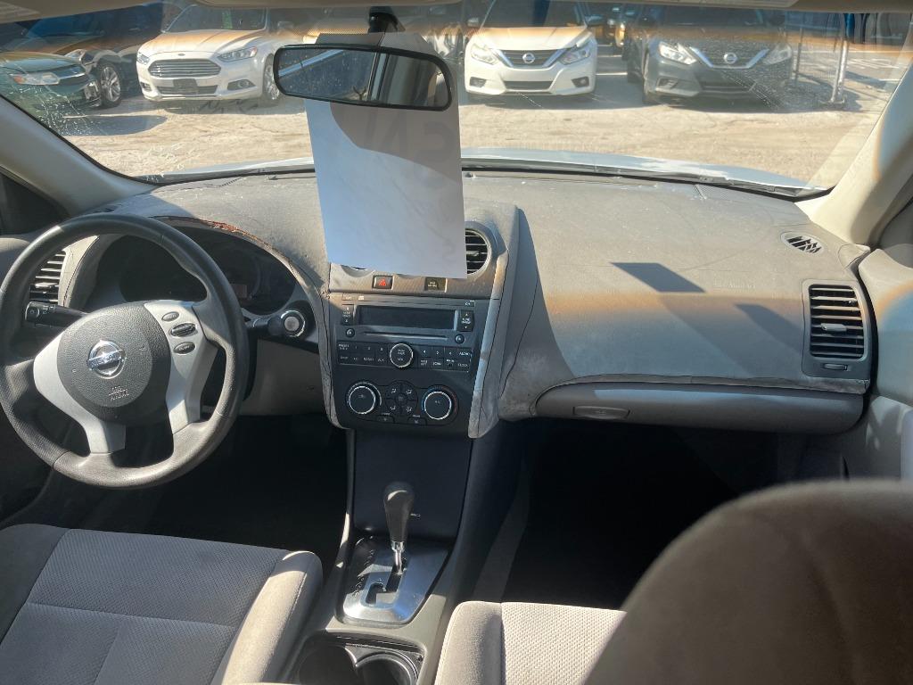 2009 Nissan Altima - $2,450