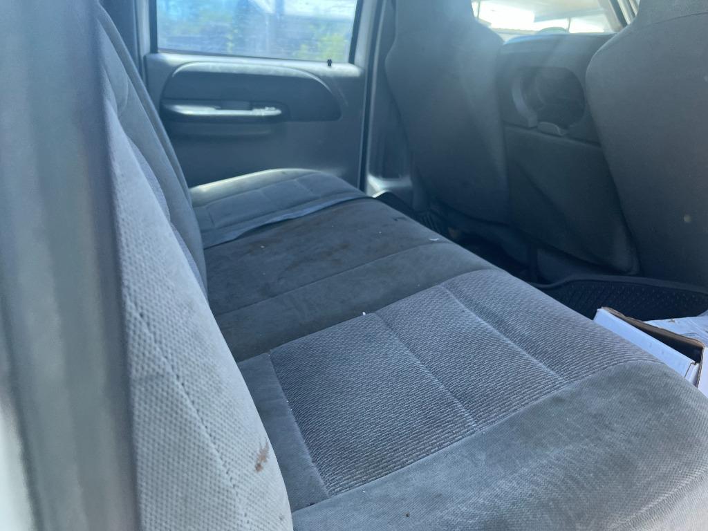 2003 Ford F-550 - $7,500