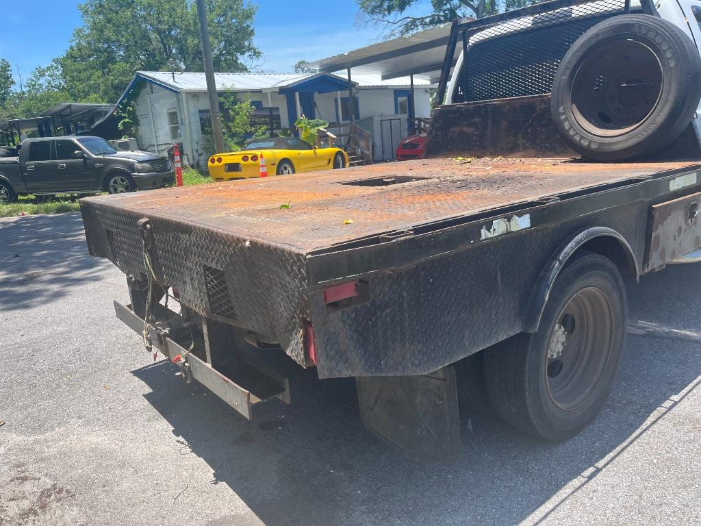 2003 Ford F-550 - $7,500
