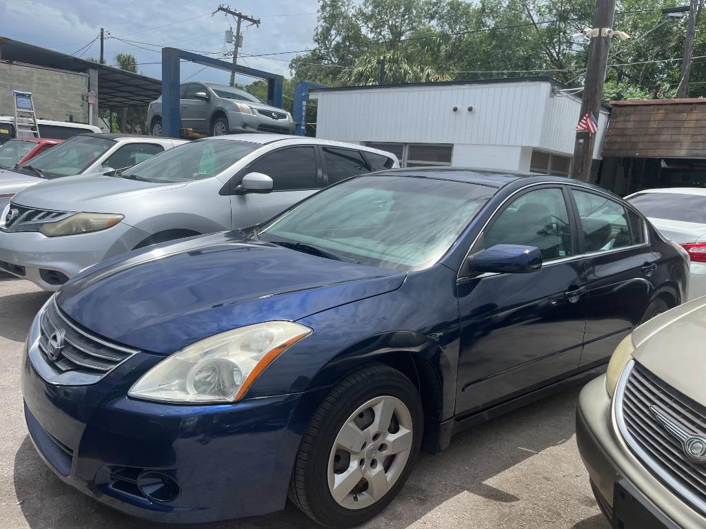2010 Nissan Altima - $3,250