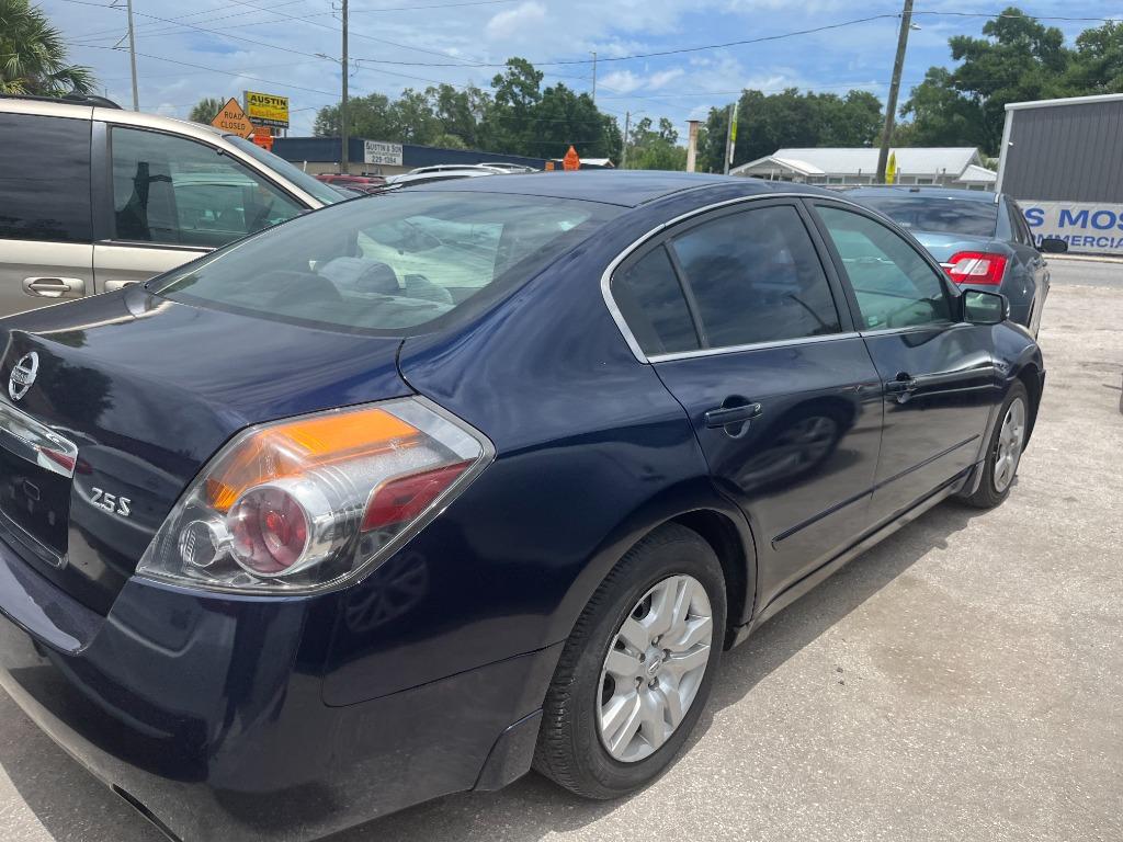 2010 Nissan Altima - $3,250