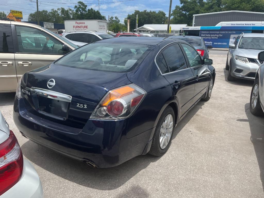 2010 Nissan Altima - $3,250