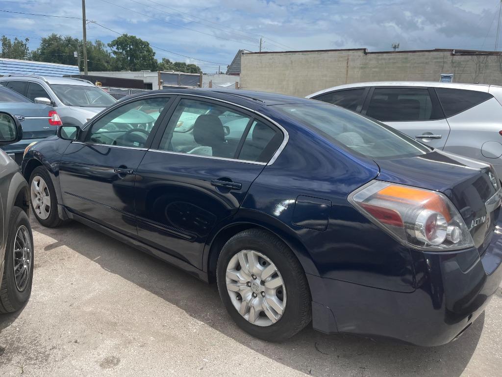2010 Nissan Altima - $3,250