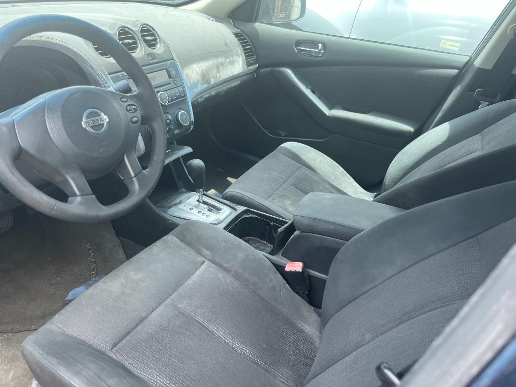 2010 Nissan Altima - $3,250
