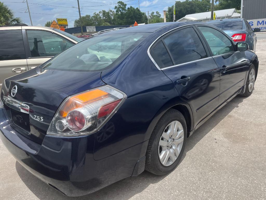 2010 Nissan Altima - $3,250