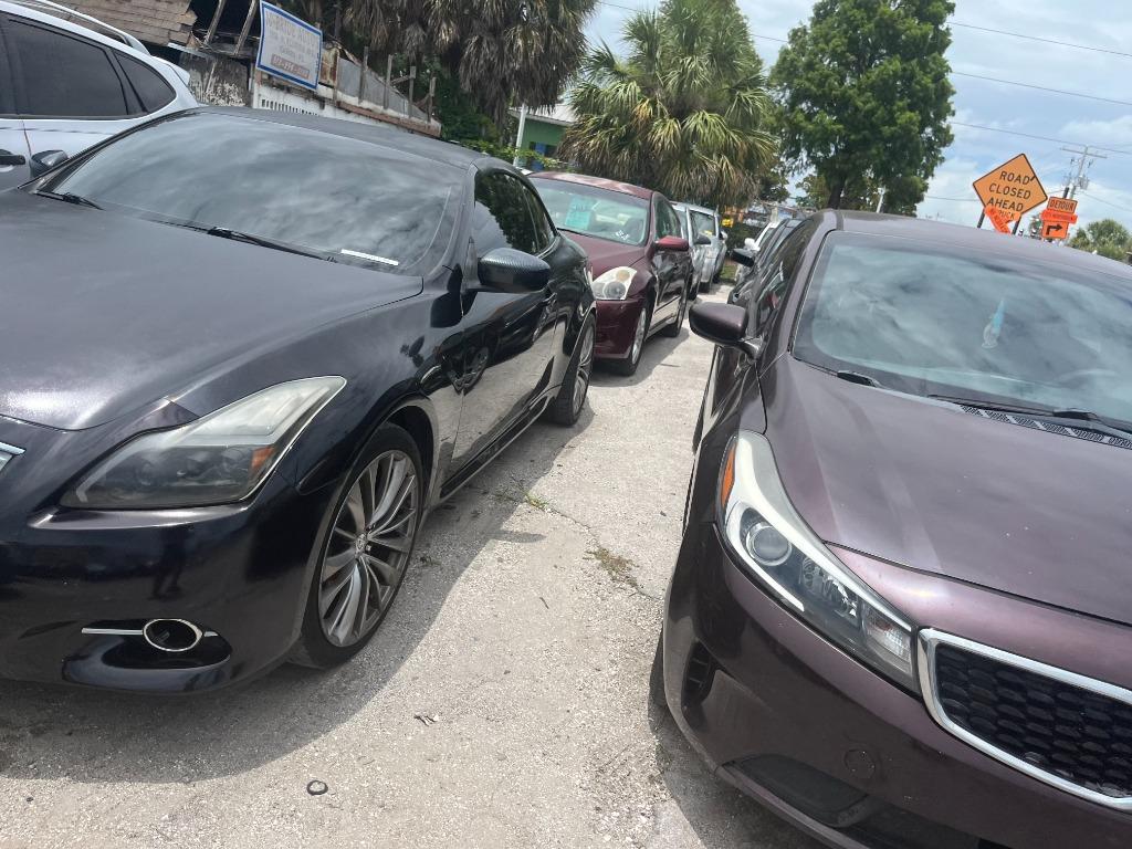 2012 INFINITI G - $4,950