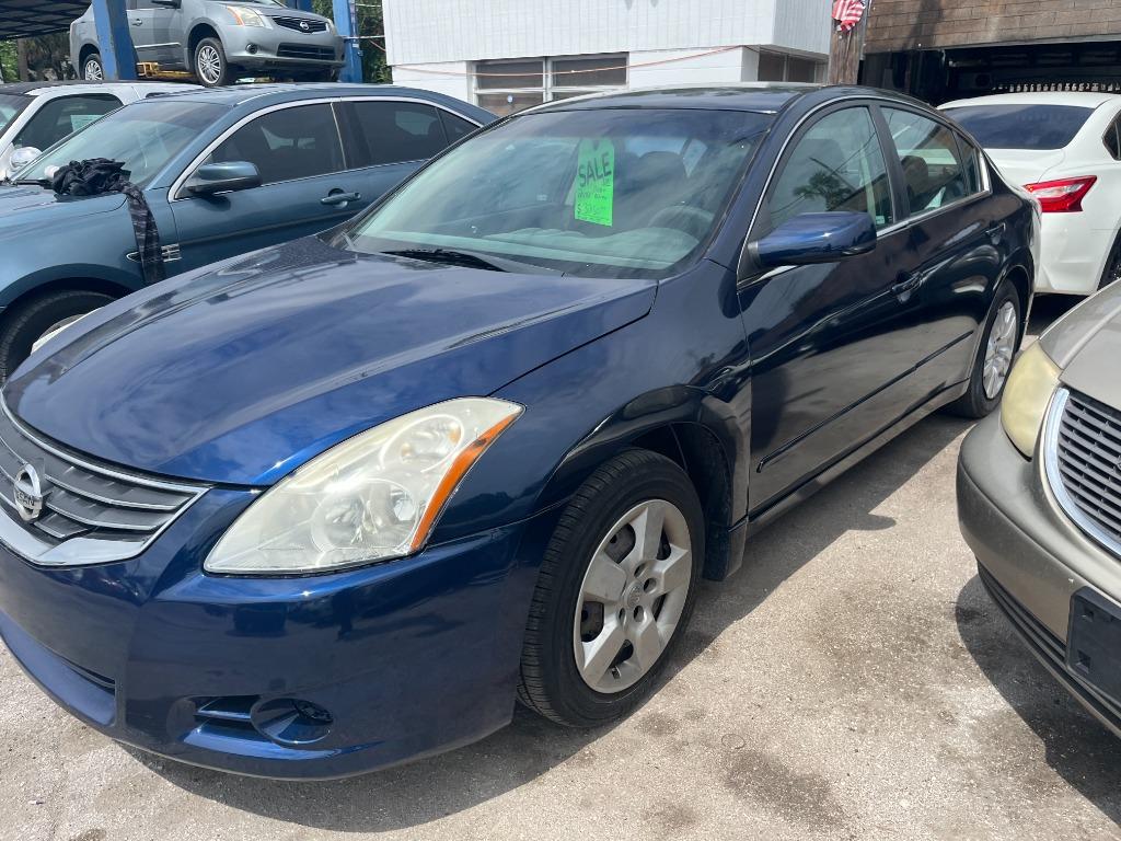 2010 Nissan Altima - $3,250