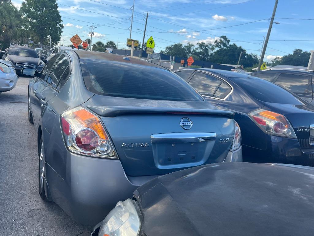 2011 Nissan Altima - $2,250