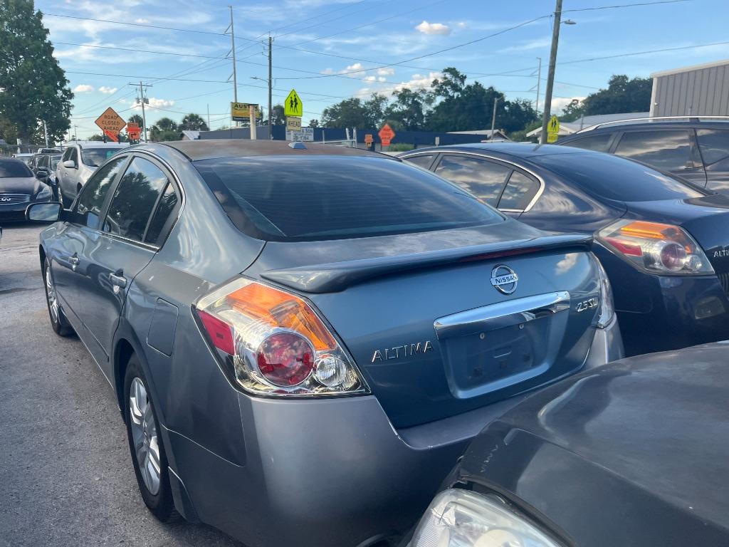 2011 Nissan Altima - $2,250