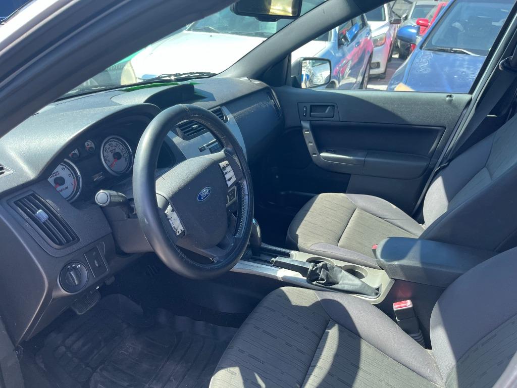 2010 Ford Focus - $1,950