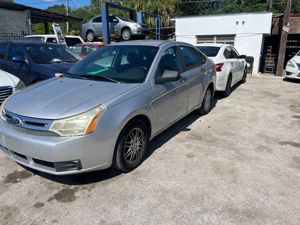2010 Ford Focus - $1,950