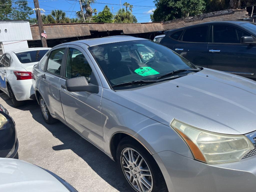 2010 Ford Focus - $1,950