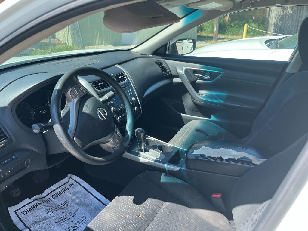 2015 Nissan Altima - $2,450