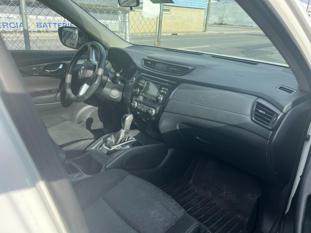 2017 Nissan Rogue - $2,950