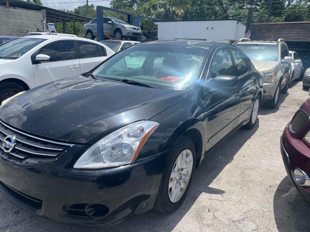 2010 Nissan Altima - $2,250