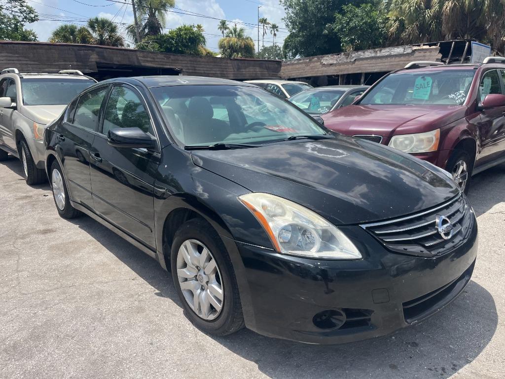 2010 Nissan Altima - $2,250