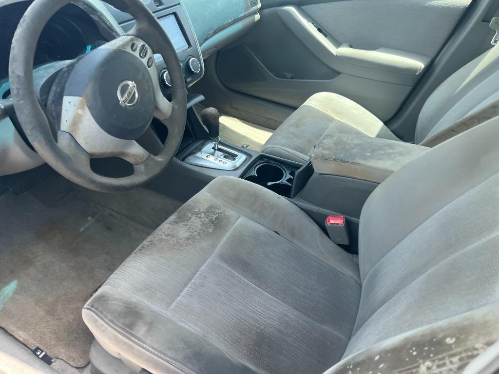 2010 Nissan Altima - $2,250