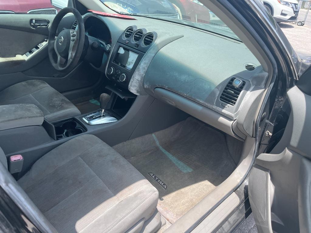 2010 Nissan Altima - $2,250