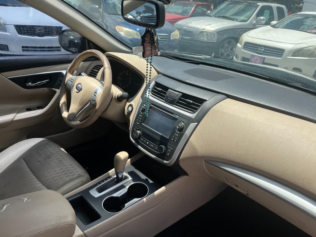2016 Nissan Altima - $4,450