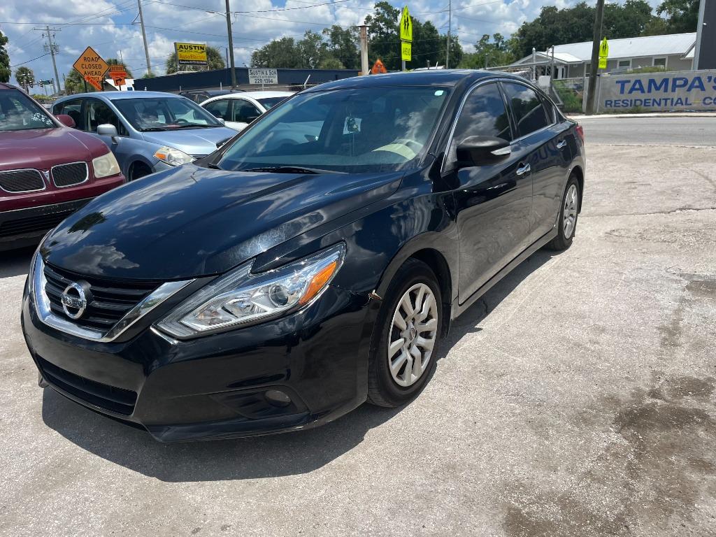 2016 Nissan Altima - $4,450