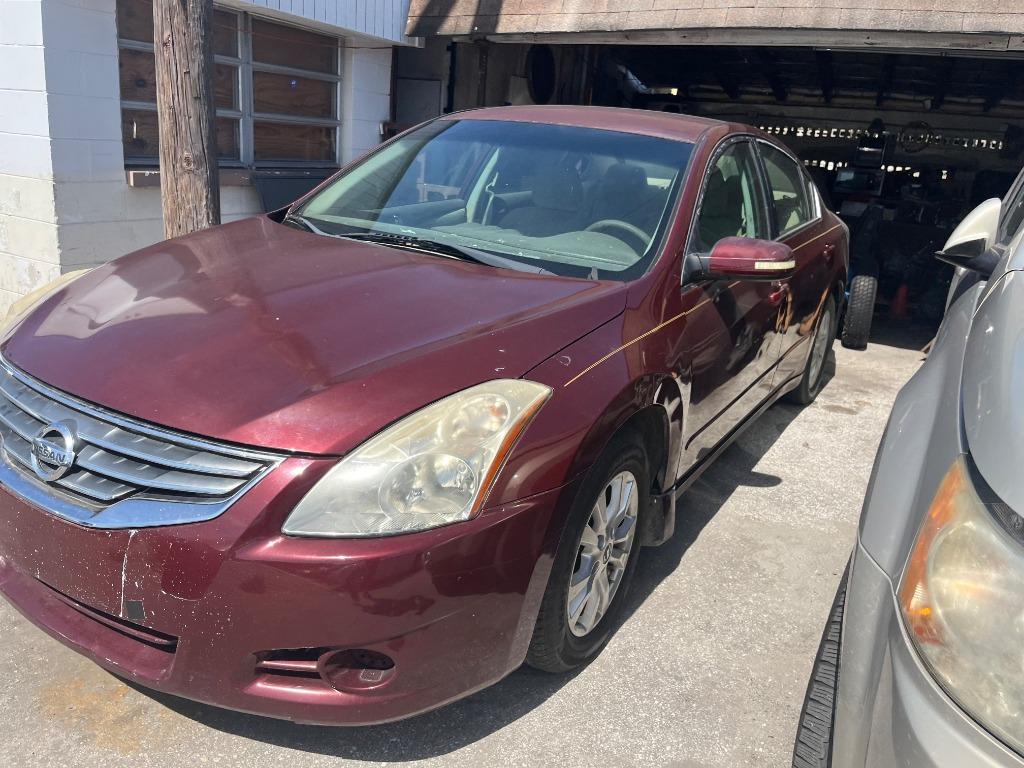 2012 Nissan Altima - $1,750